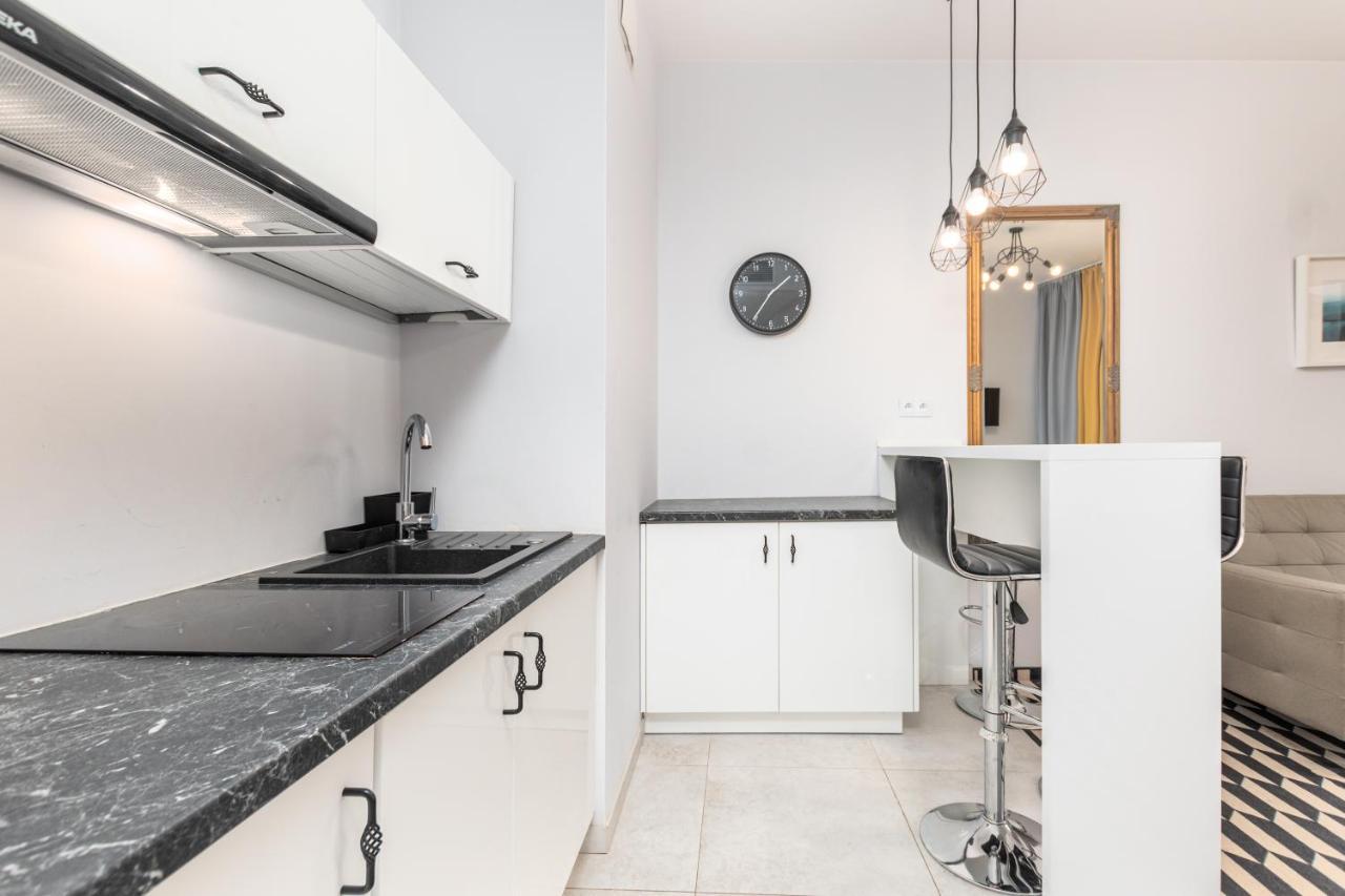 Prymasa Tysiaclecia 83A C - D By Homeprime Warszawa Eksteriør bilde